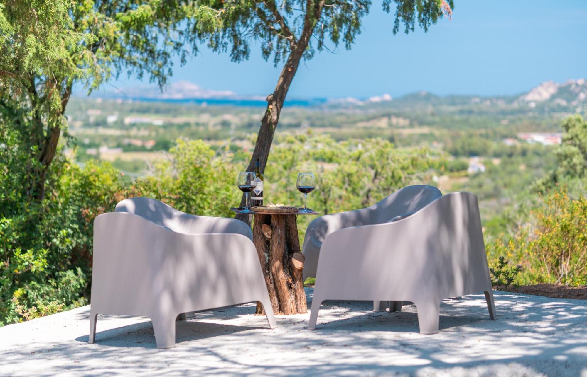 Villa Tre Nibbari San Pantaleo Luaran gambar